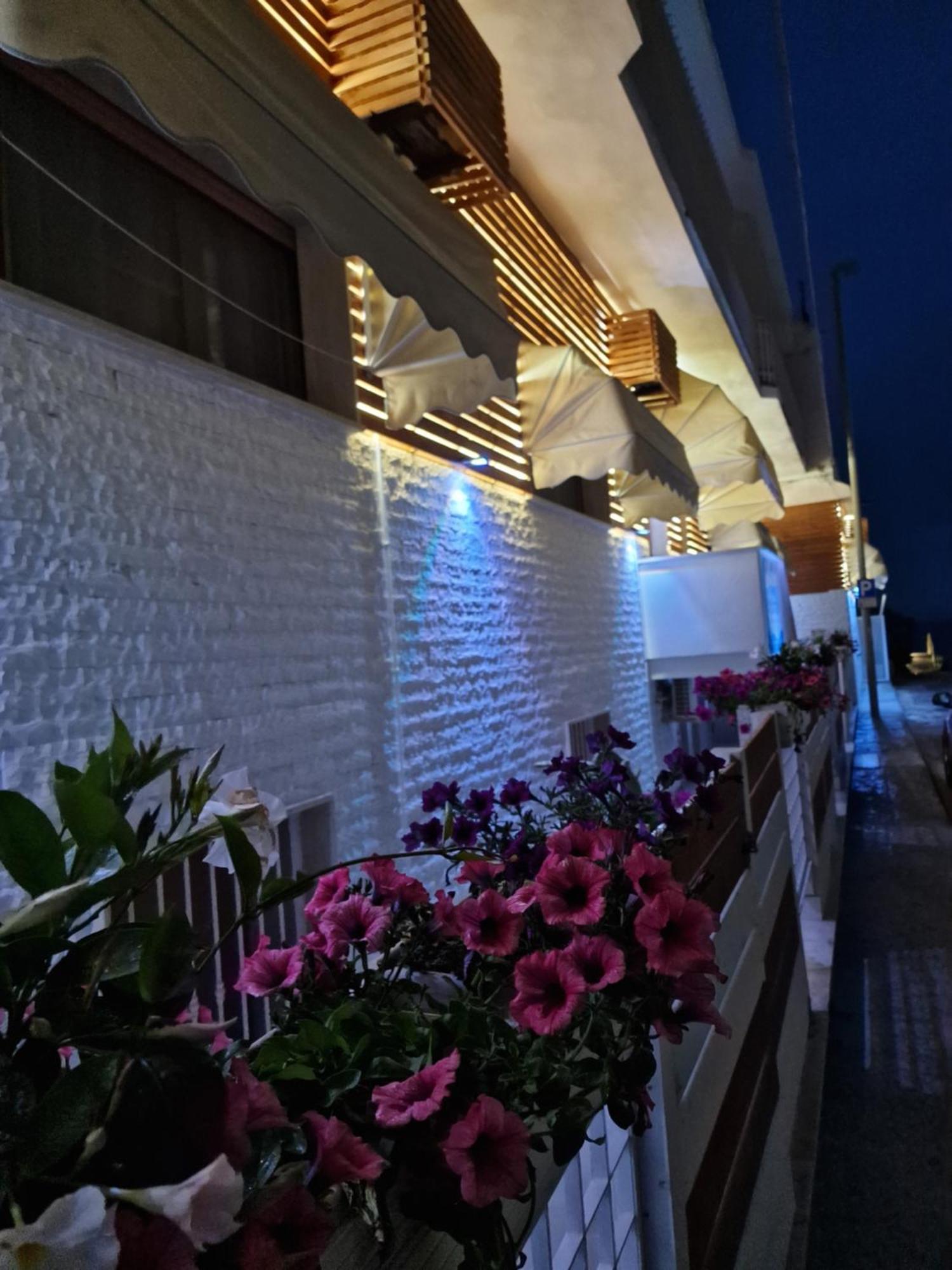 Aquarium Residence San Pietro in Bevagna Exterior photo